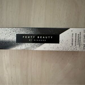 Fenty Beauty Bright Fix in Black and White